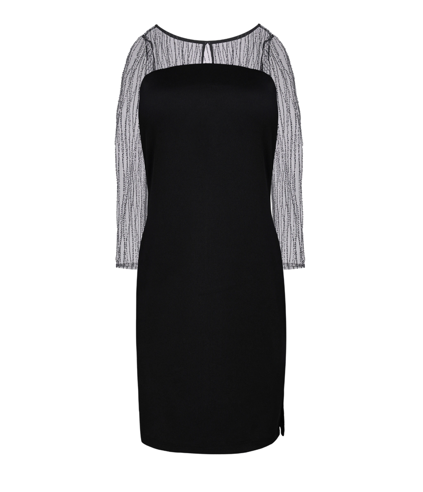 Black cocktail dress for weddings and evening parties.
