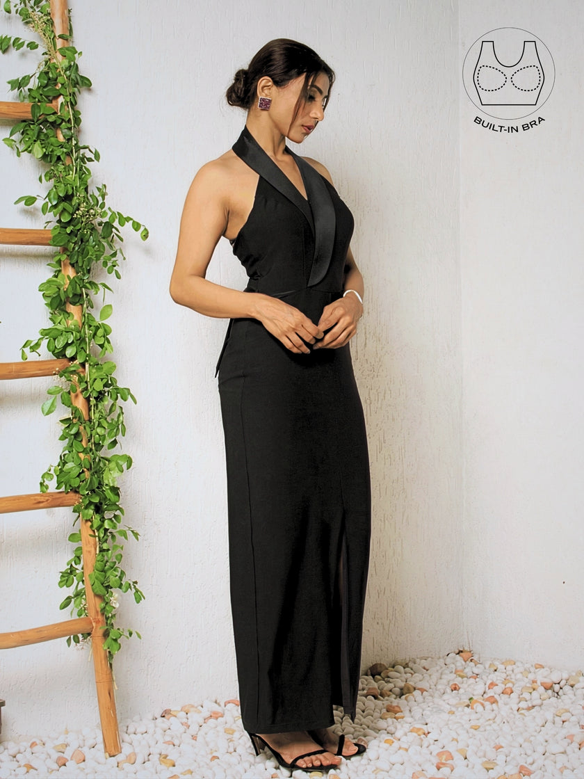 FORTE BLACK STRUCTURED COLLAR GOWN WITH INBUILT BRA