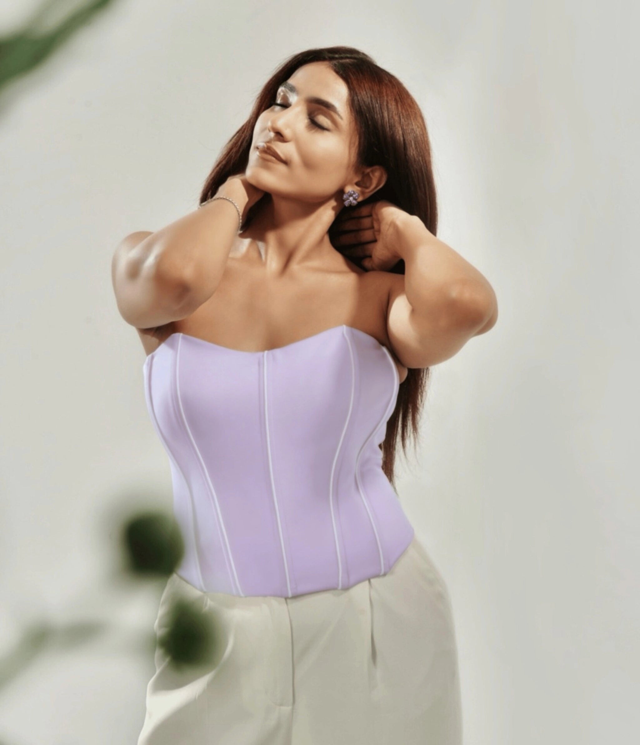 Tenera lavender padded party wear crop top with piping.

